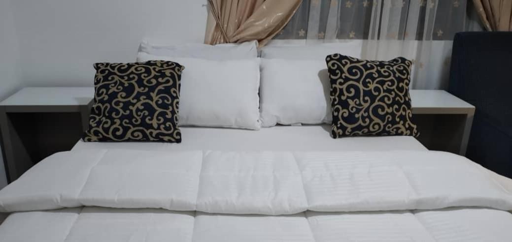 Fresh Air Lodge Sakumono Екстер'єр фото